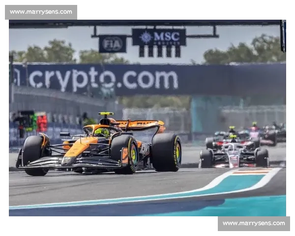 F1 赛道上的美国传奇:速度与荣耀的永恒追逐 F1 赛道上的美国传奇:速度与荣耀的永恒追逐