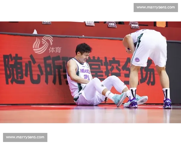 粤辽疆引援风云：崔永熙伤缺待复 弗格高薪梦碎 新疆追 2 米 18 高塔